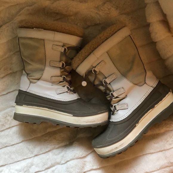 Ugg weatherproof boots - Picture 7 of 7